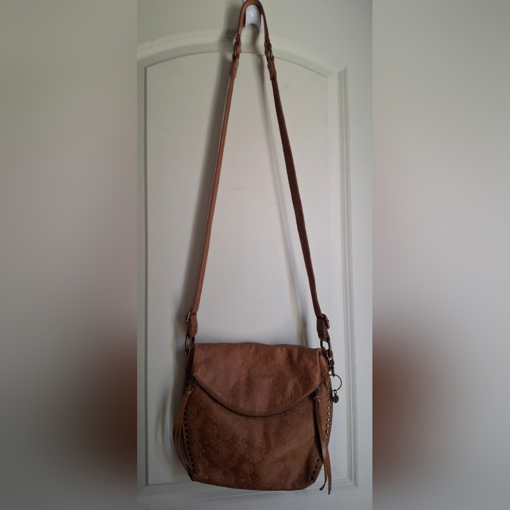 The SAK Women’s Silverlake Leather Crossbody Bag‎ Coastal Casual Travel Cruise